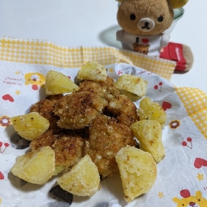 冷凍庫にあった鶏ひき肉で作りました！私や旦那には好評でしたが、最近同じ食材でも調理法によって食べる食べないが激しくなってる息子は1口のみ。リベンジしたい！！！